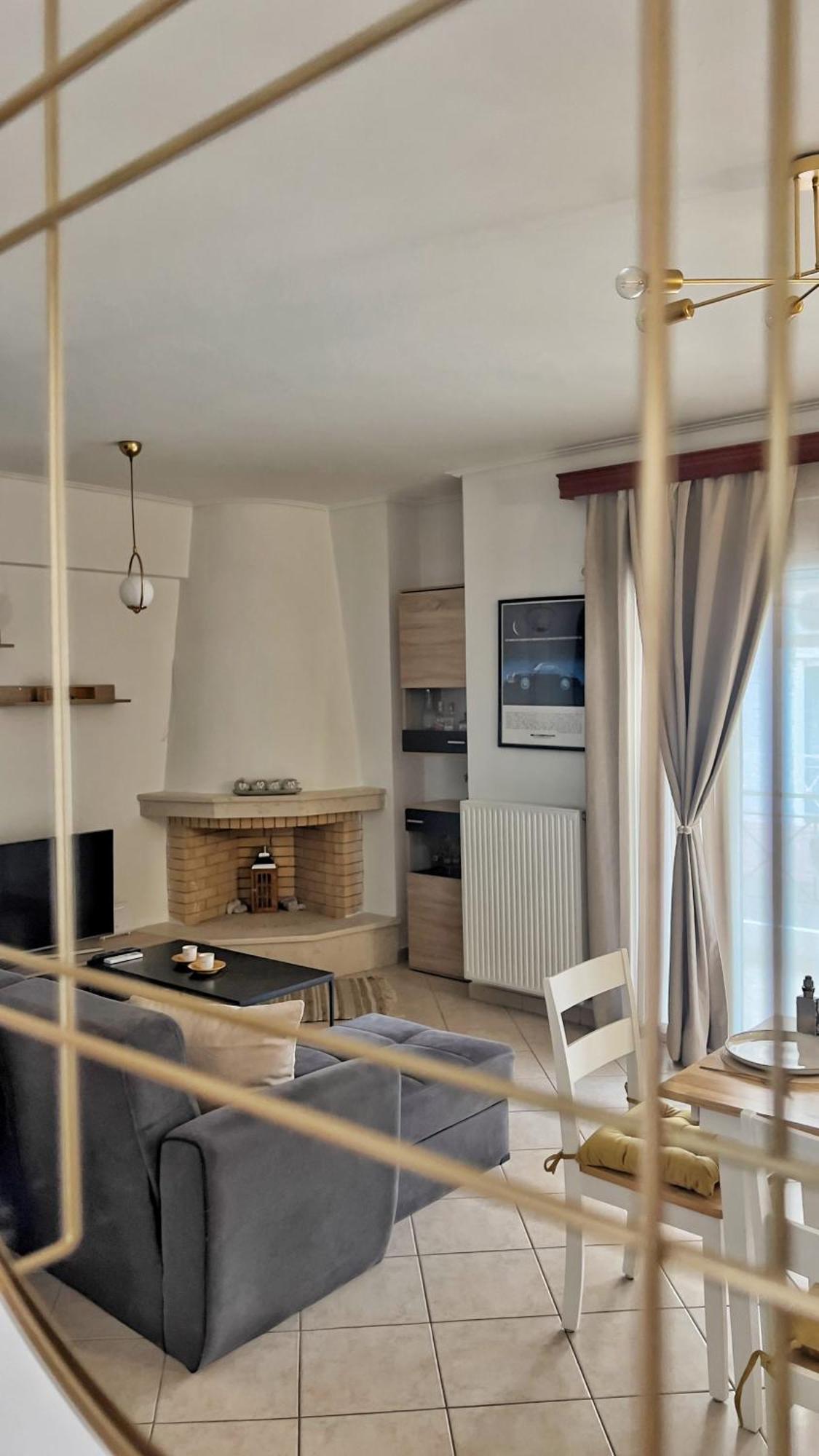 H&h Cozy Retreat Piraeus
