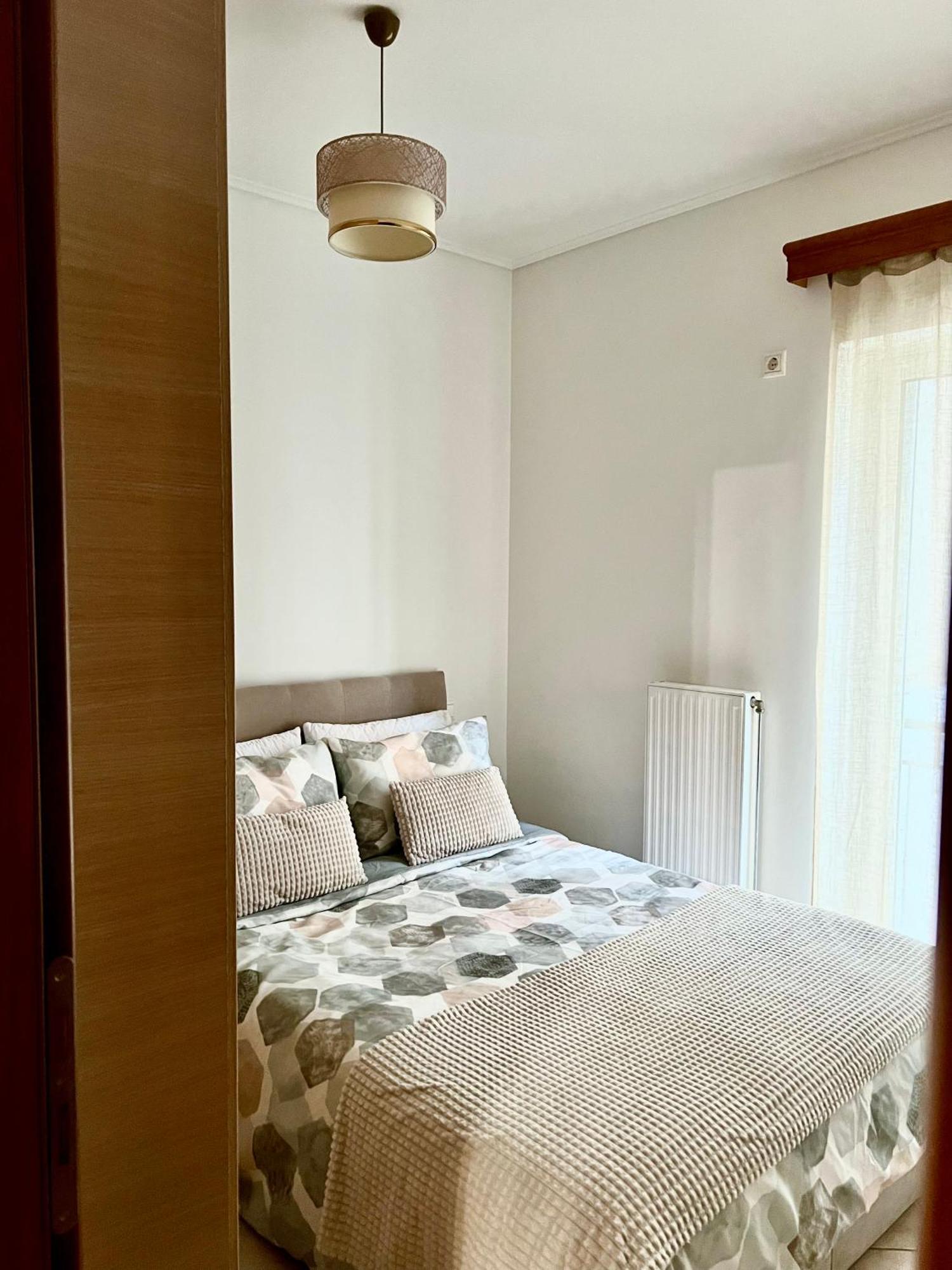 H&h Cozy Retreat Piraeus